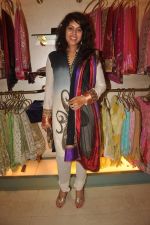 at Neeta Lulla previews her latest collection in KHar, Mumbai on 14th Oct 2011 (8).JPG